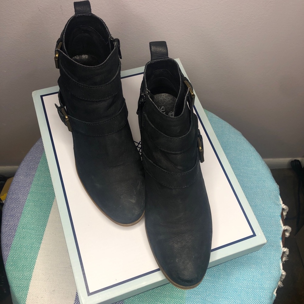 Susina black booties